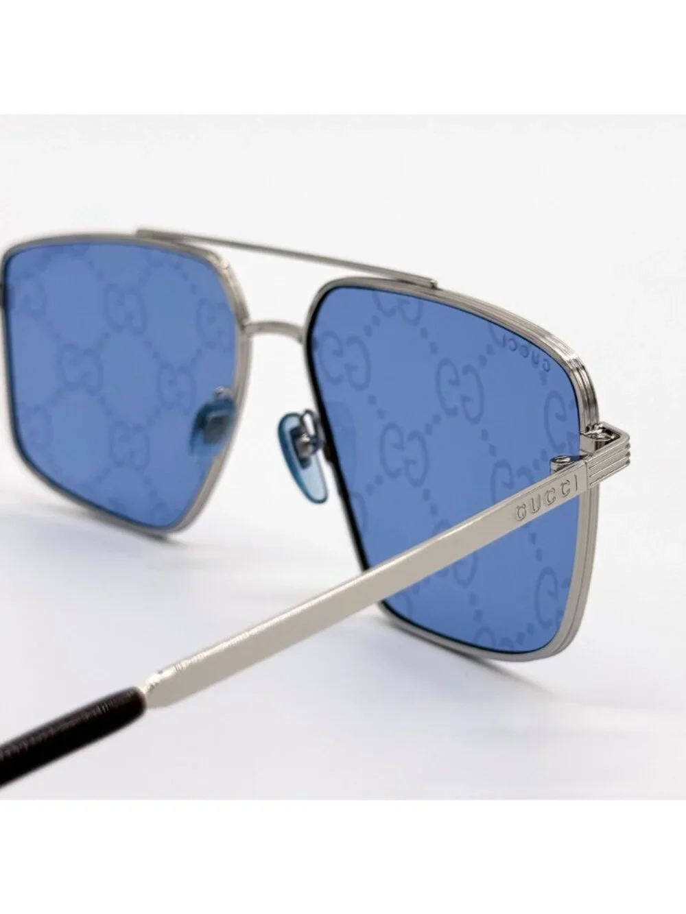 New Gucci Blue Silver Pilot Frame Sunglasses GG0941S 004